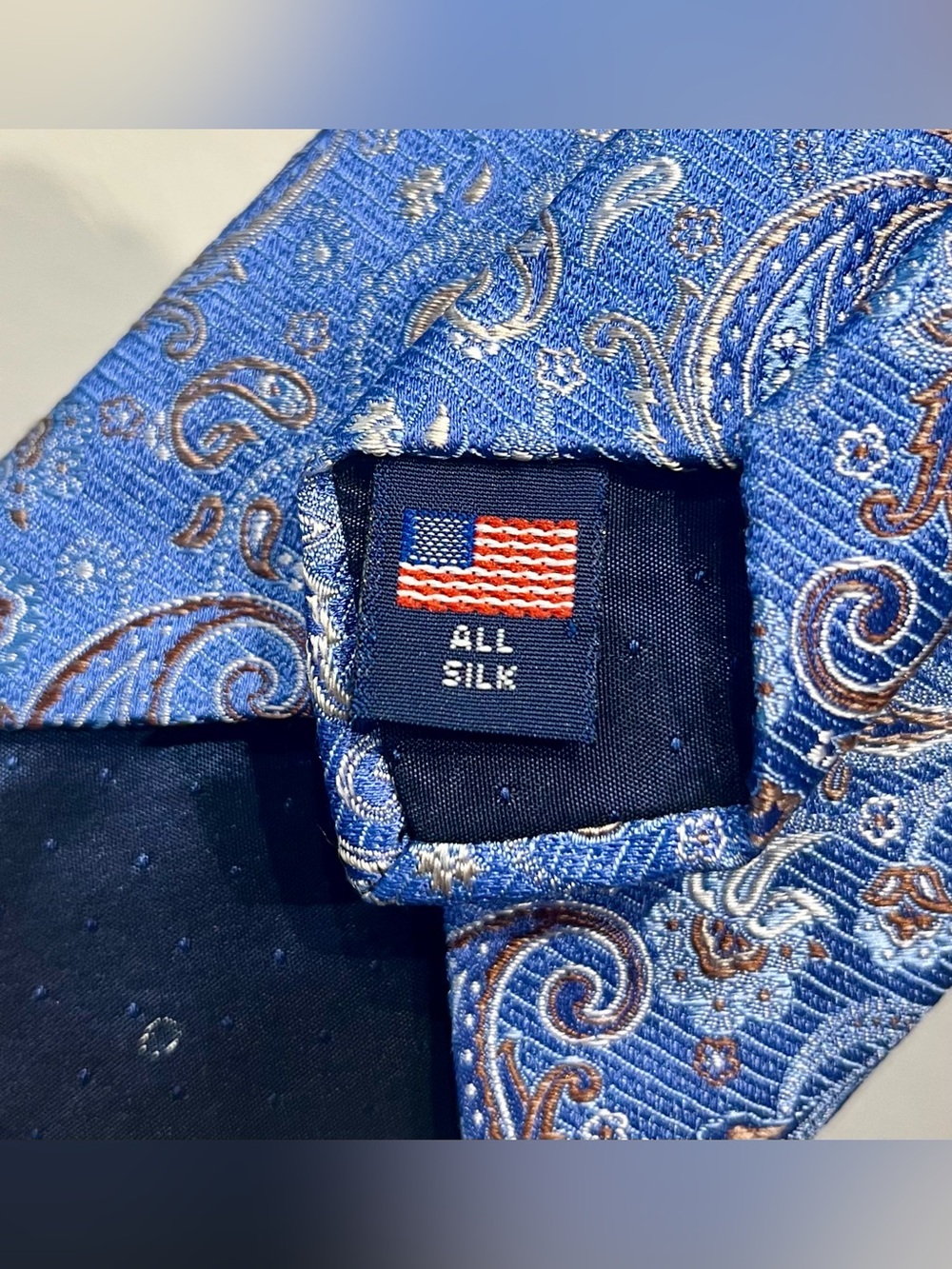 Vintage Royal Classic Blue Paisley 100% Silk Tie with Brown Accents - Picture 6 of 6